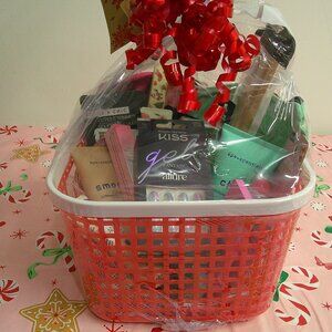 Christmas Gift Basket-Tinsel Tips & Toes, 19-Piece Mani Pedi Set, Holidays